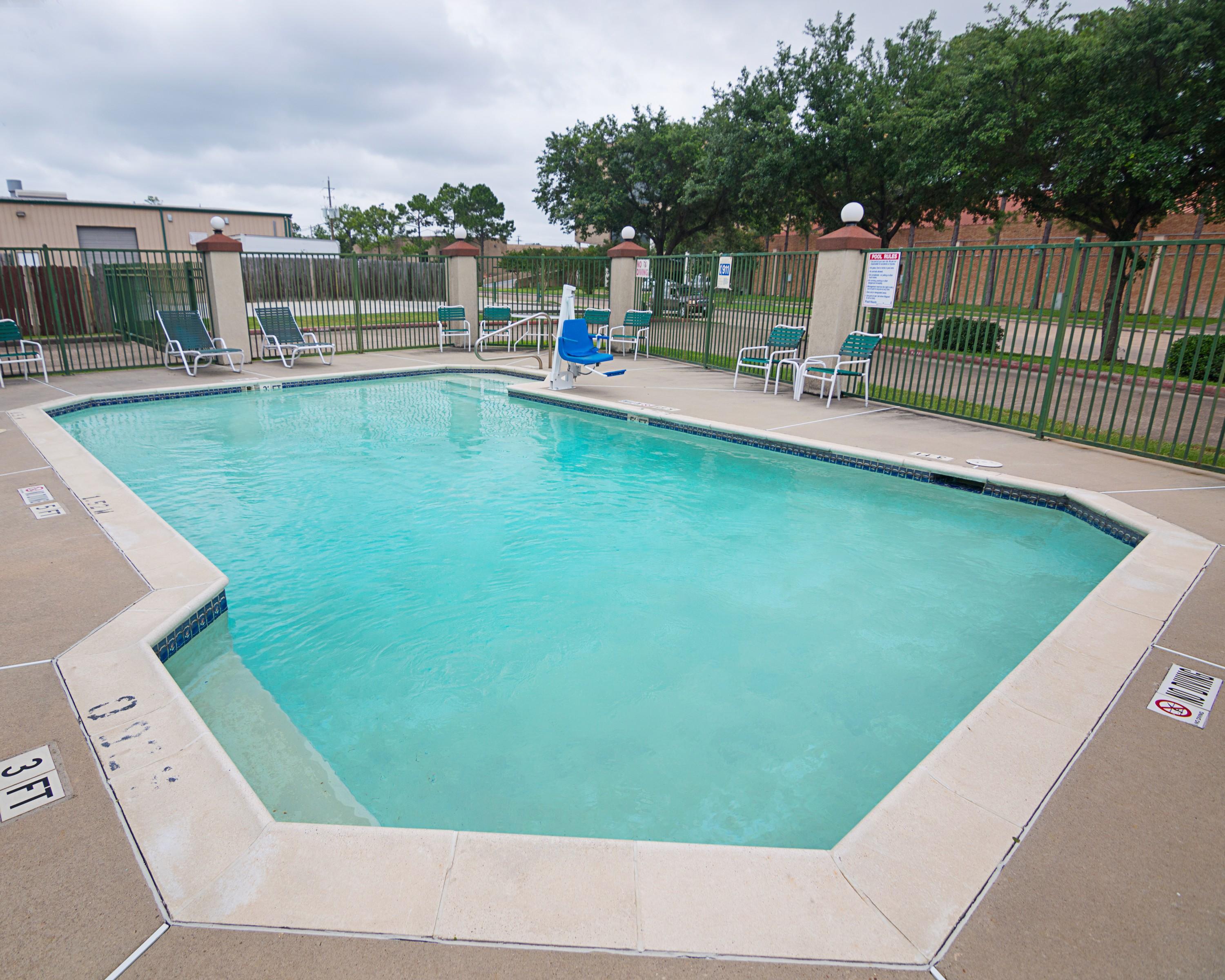 Rodeway Inn & Suites Hwy 290 Nw Houston Exterior photo