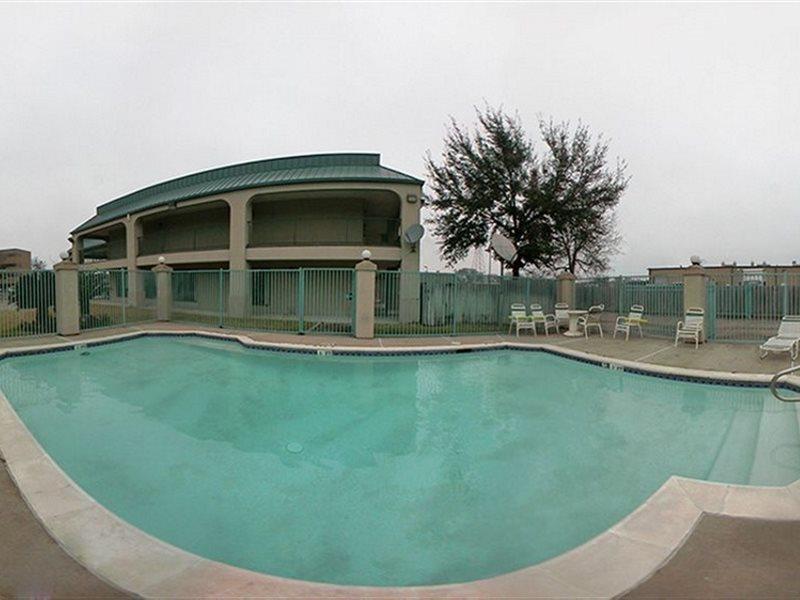 Rodeway Inn & Suites Hwy 290 Nw Houston Exterior photo